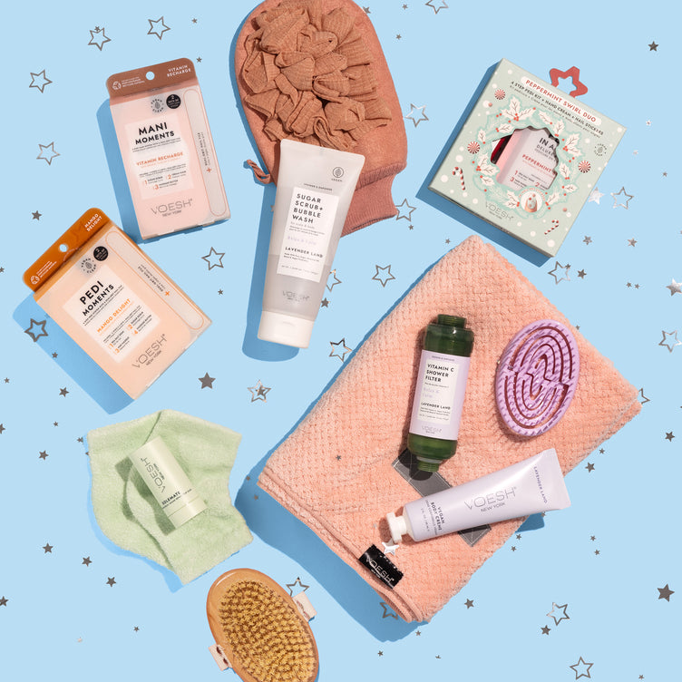Best of VOESH Holiday skincare set featuring Mani Moments, Pedi Moments, Shower & Empower Duo, Peppermint Swirl Duo, and shower care accessories.