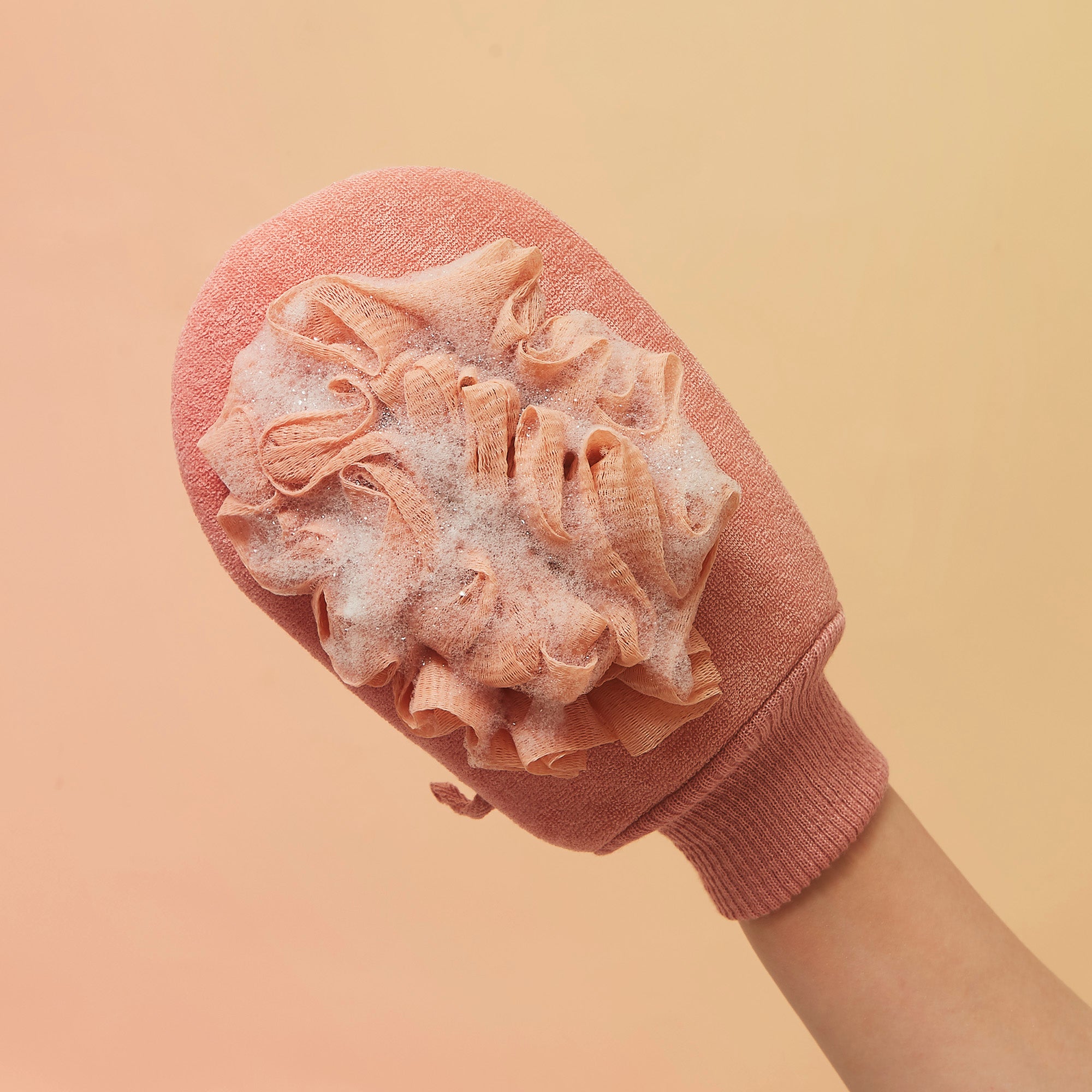 Woman wearing loofah front side
